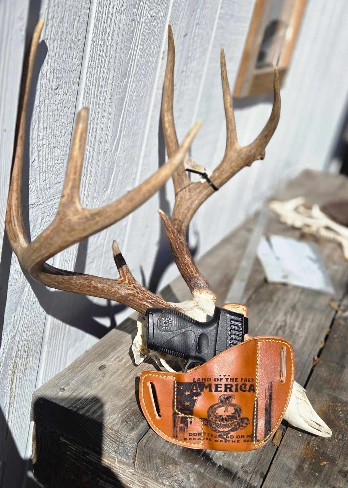 The Patriot Saddle Holster, Pancake Holster AnchorsAweighLeather